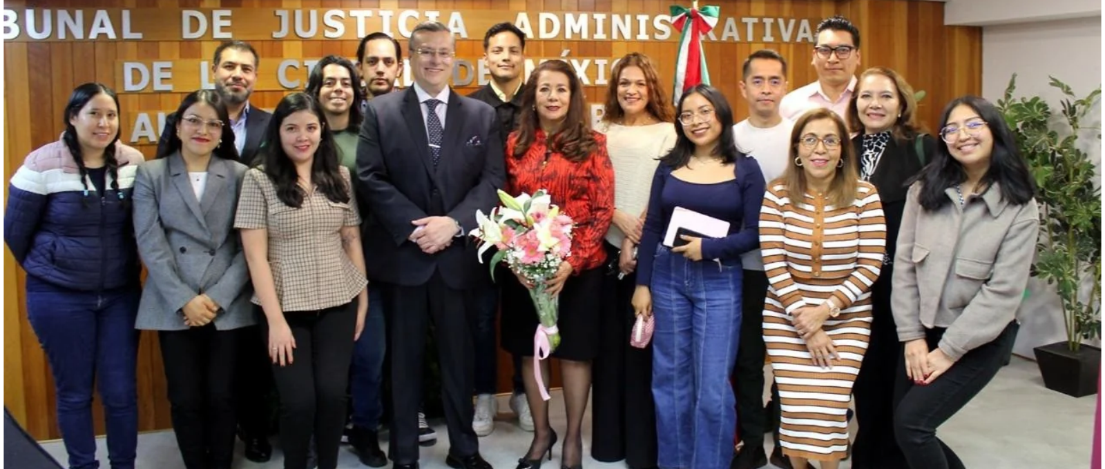 “El servicio público tiene rostro humano”: TJACDMX reconoce la trayectoria de 104 personas servidoras públicas